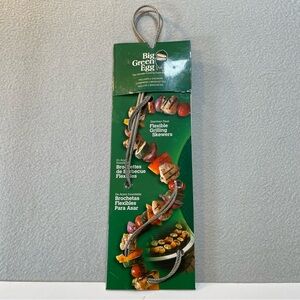 Big Green Egg Includes (2) Skewers The Ultimate Cooking Experience NEW!